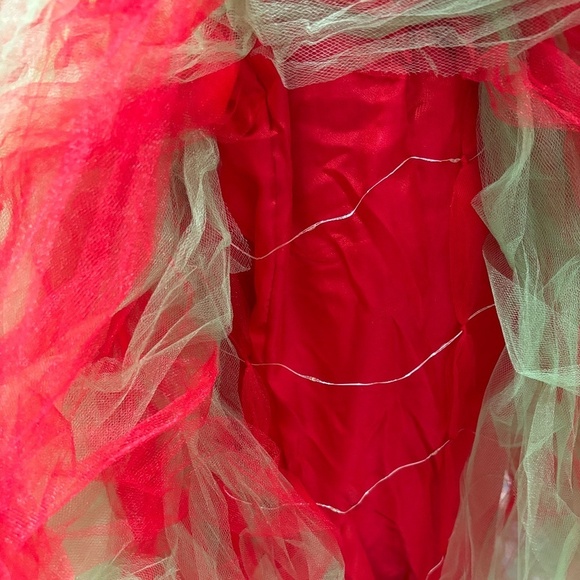 Christmas Red & Ivy Extra Full LED Lit Maxi Tulle Skirt - Picture 6 of 10
